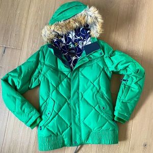 The North Face green snow jacket w/ fur-lined hood